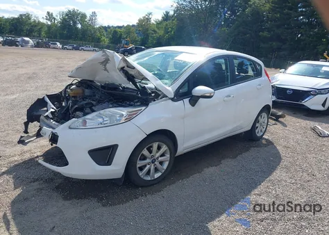 2013 Ford Fiesta Se z USA, uszkodzony, nr VIN 3FADP4EJ6DM131996